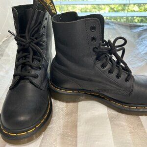Dr Martin 1460 Pascal Virginia leather boots Size 5